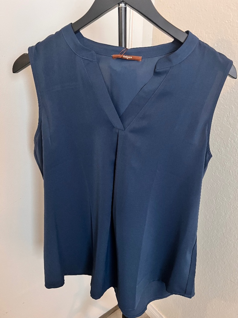 Gaharu Navy Blue V-Neck Sleeveless Blouse | Size Small
